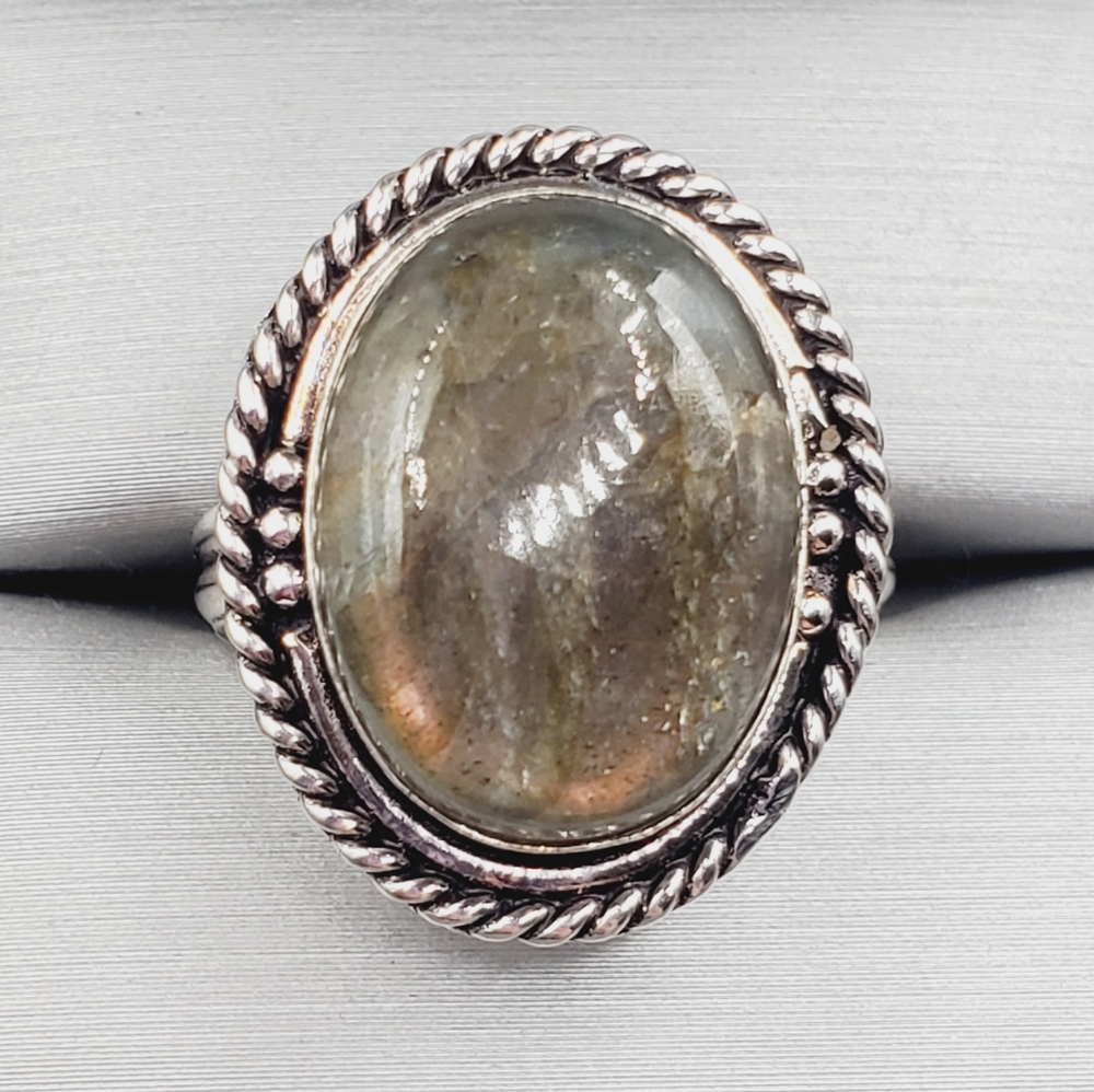 Genuine Oval Bezel Set Labradorite 925 Sterling Silver Ring - Picture 1 of 6